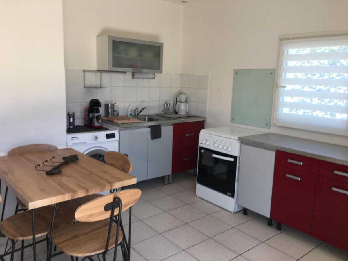 De La Clape A La Mer Mon Petit Pavillon Labellise - F2- Piscine Commune - Wifi Gratuit- Parking Prive - Arrivee Autonome - 800 M Plage - Grande Terrasse Abritee Vent - Saint-Pierre-la-Mer  Exterior foto