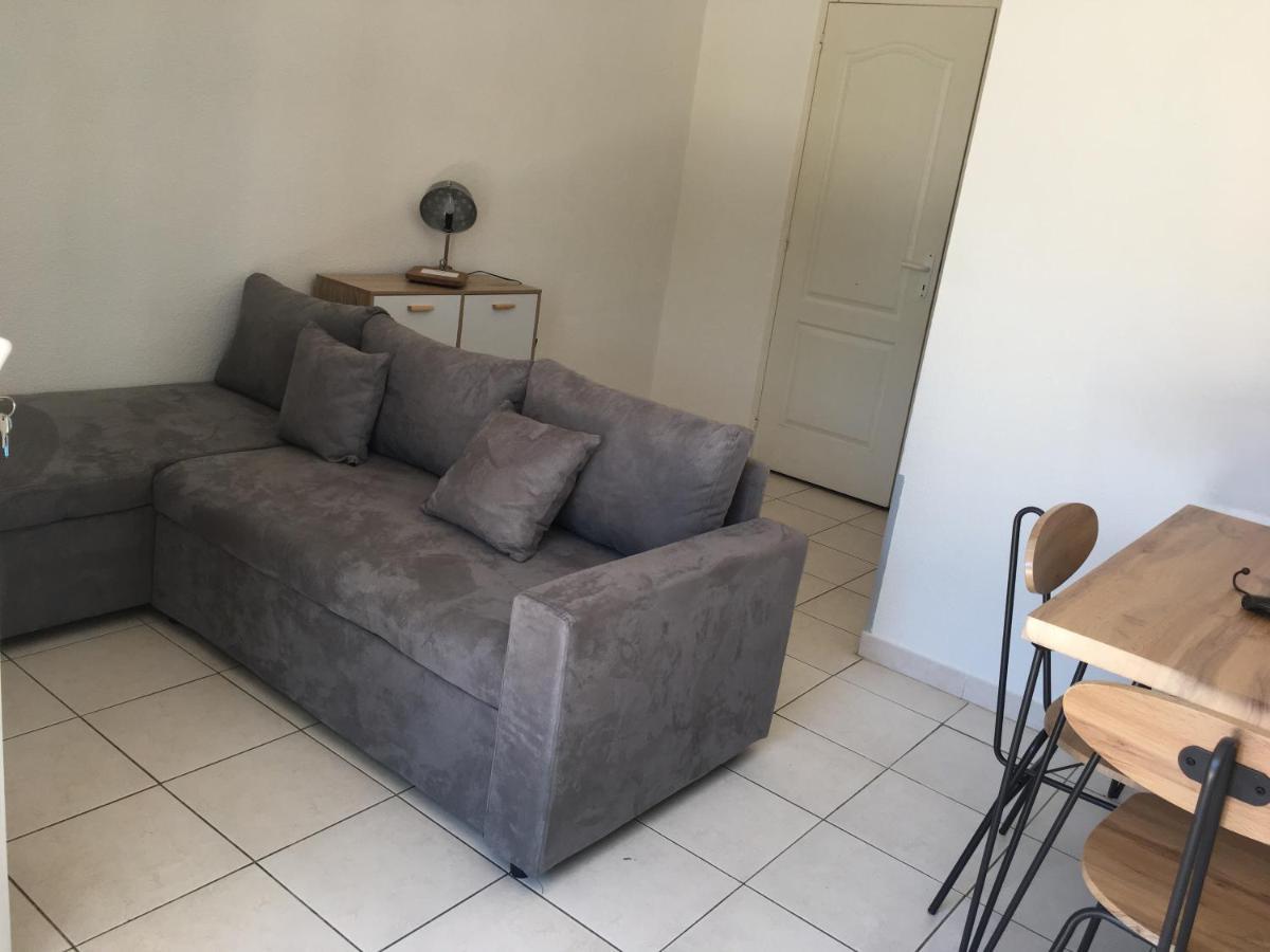 De La Clape A La Mer Mon Petit Pavillon Labellise - F2- Piscine Commune - Wifi Gratuit- Parking Prive - Arrivee Autonome - 800 M Plage - Grande Terrasse Abritee Vent - Saint-Pierre-la-Mer  Exterior foto